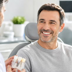 Prótesis fija sobre implantes: una solución para recuperar varios dientes perdidos